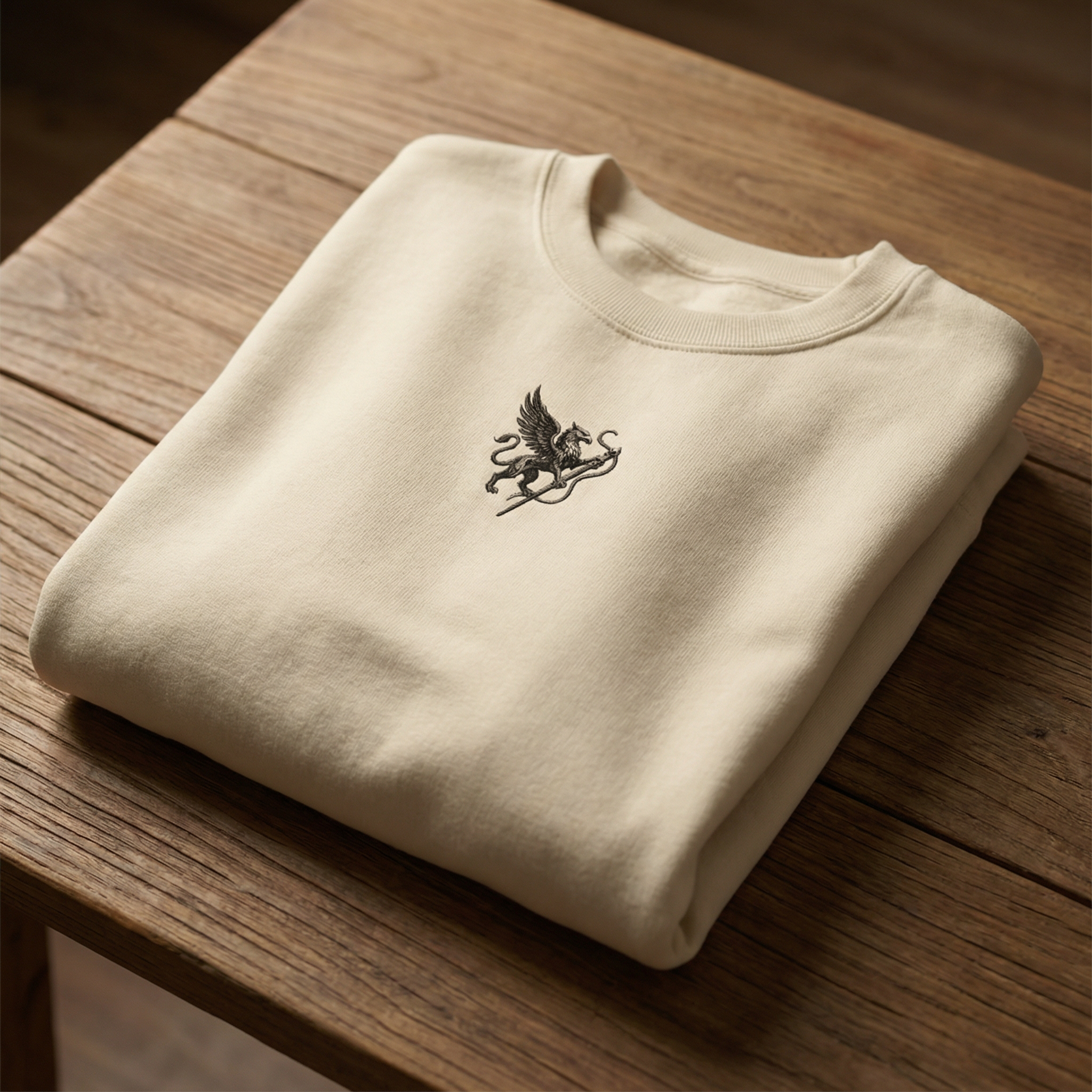 سويت شيرت بريميوم مطرز